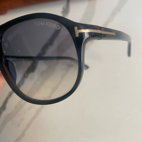 Tom Ford Sunglasses - Picture 5 of 6